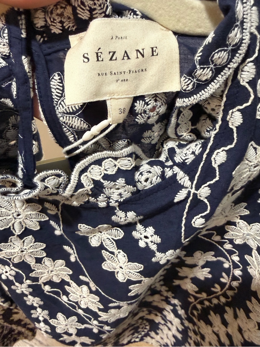 NWT Sézane Eglantine Blouse Navy Lace in Size 38 (US 6) - Picture 6 of 7